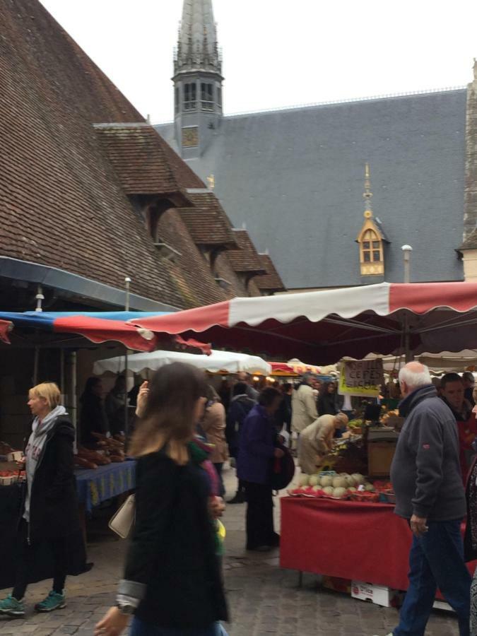 Maison A Beaune Бон Екстериор снимка